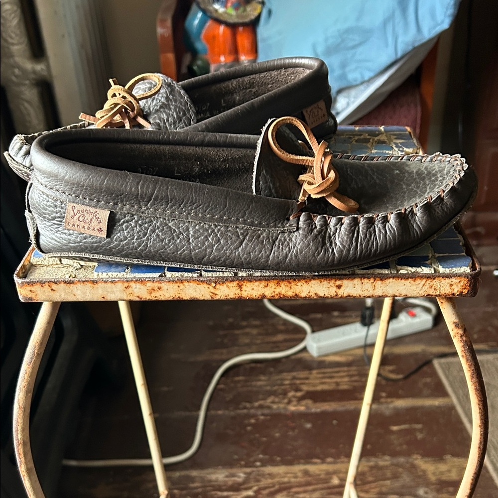 Moccasins real deal u can feel everything like walking bear foot. Made in canada